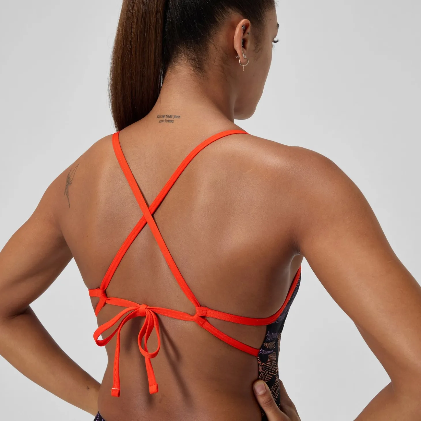 Fashion Maillot de bain Femme Club Training Tie Back imprimé noir/rouge Femme Maillots 1 Pièce