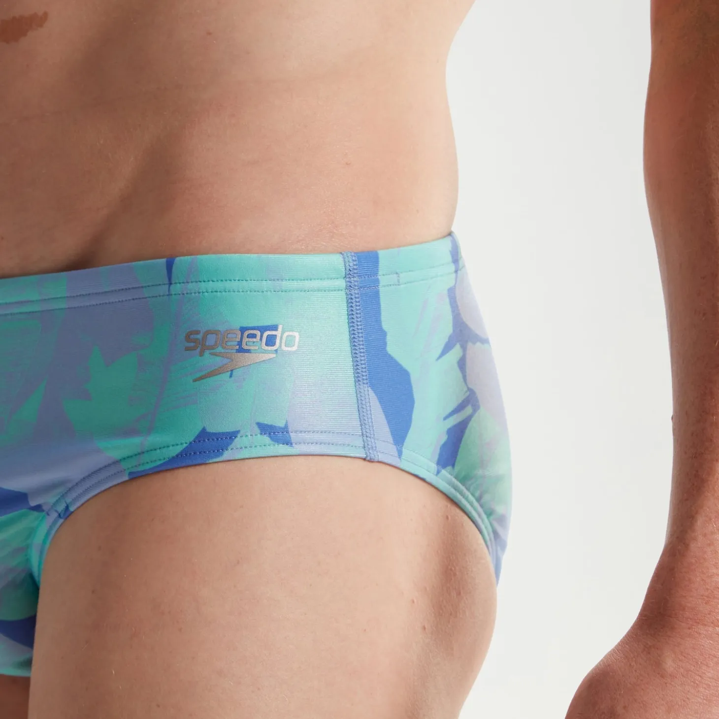 Clearance Slip de bain Club Training homme 8 cm Allover Digital Bleu Homme Slips De Bain