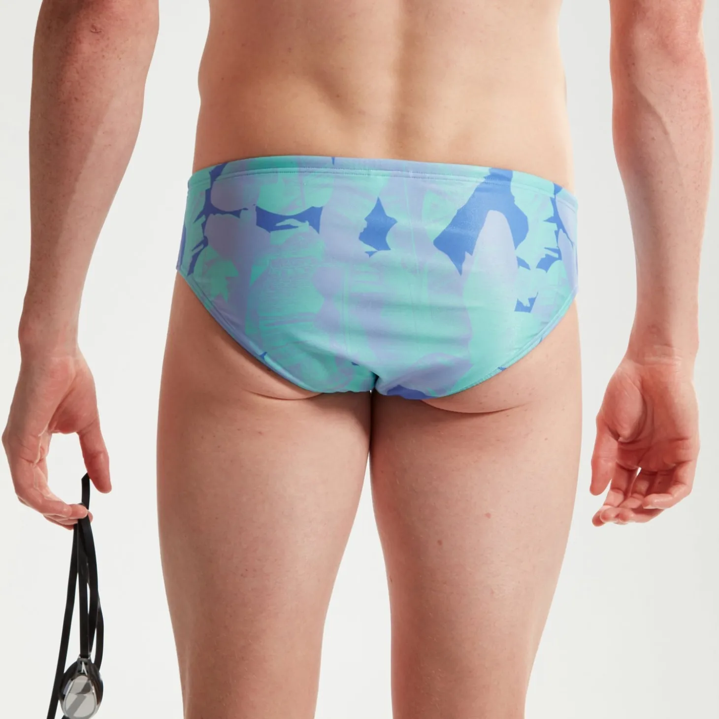 Clearance Slip de bain Club Training homme 8 cm Allover Digital Bleu Homme Slips De Bain