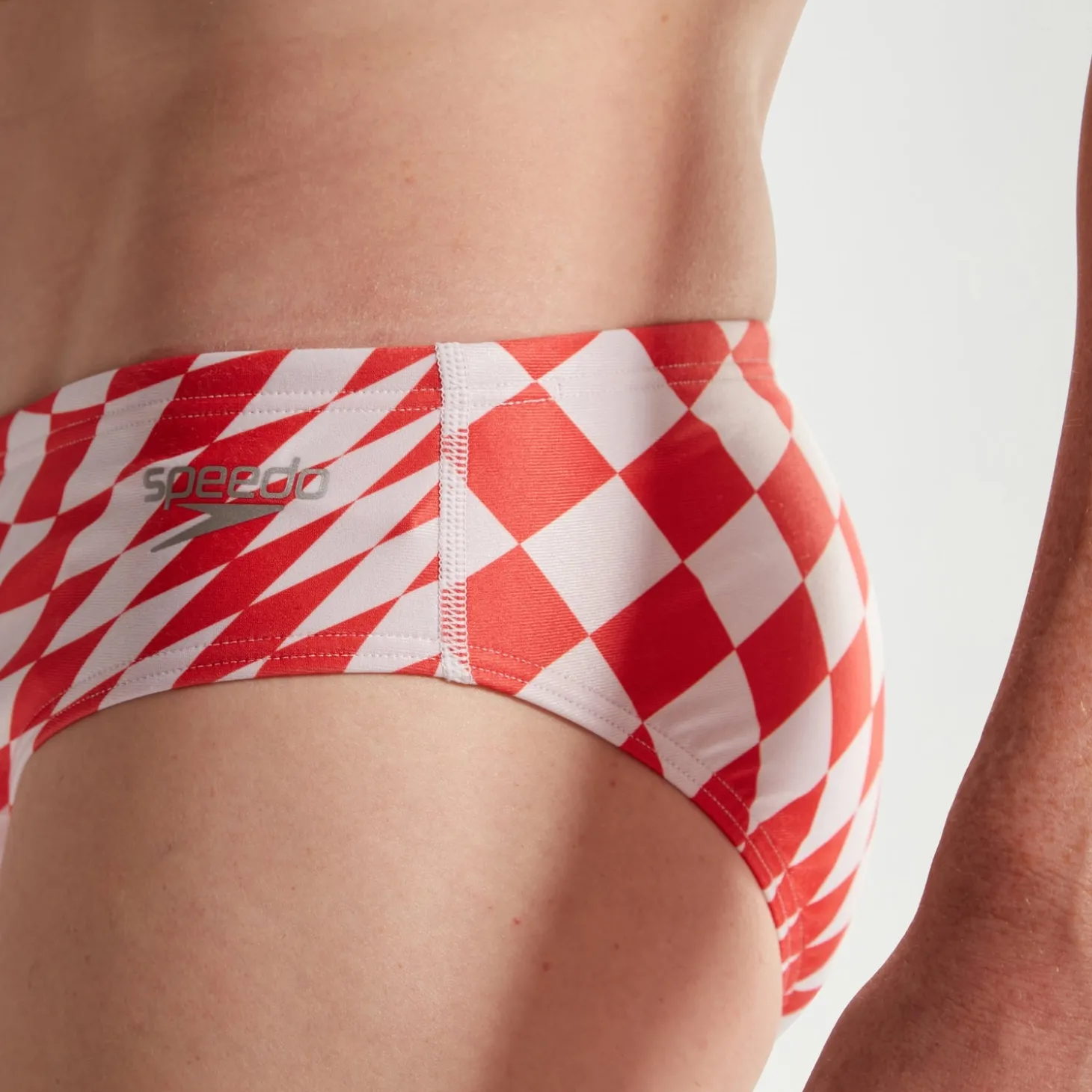 Online Slip de bain Club Training homme 8 cm Allover Digital Damier /blanc Homme Slips De Bain